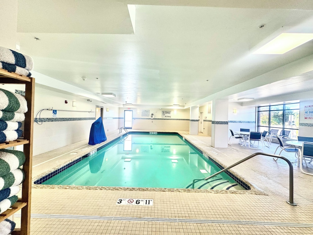 Hampton Inn Commerce Novi - photo 28