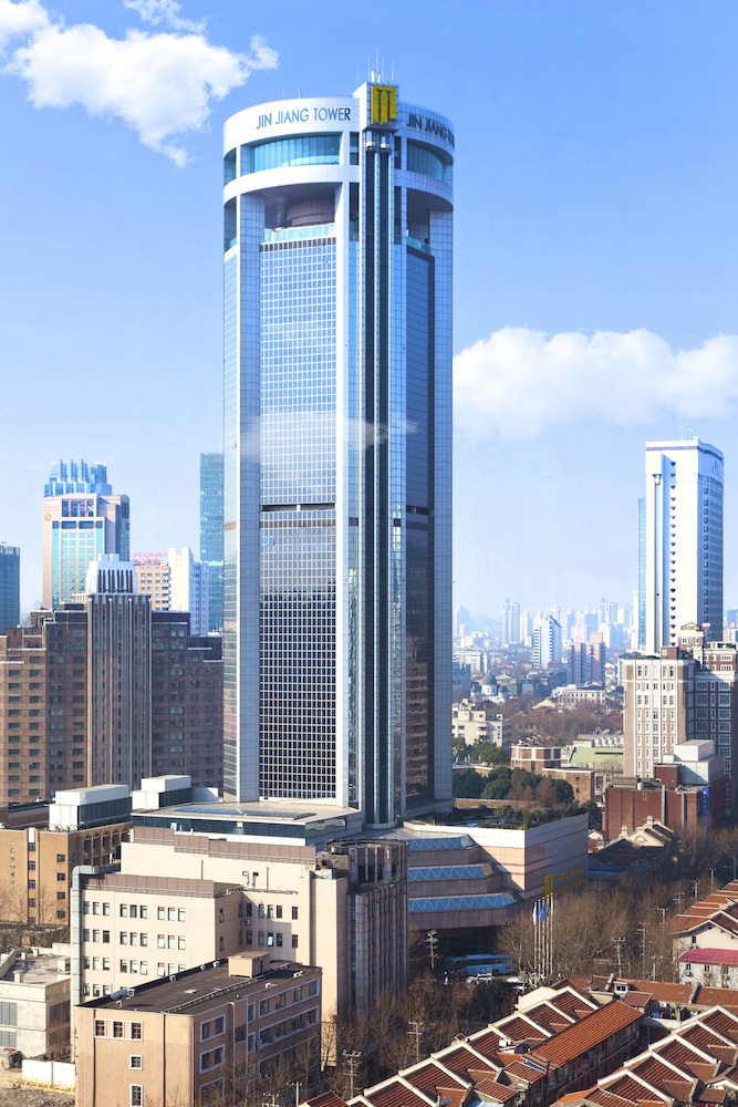 Jin Jiang Tower - carbon neutral hotel in Shanghai