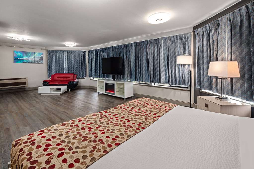 Days Inn by Wyndham Lakewood South Tacoma - photo 50