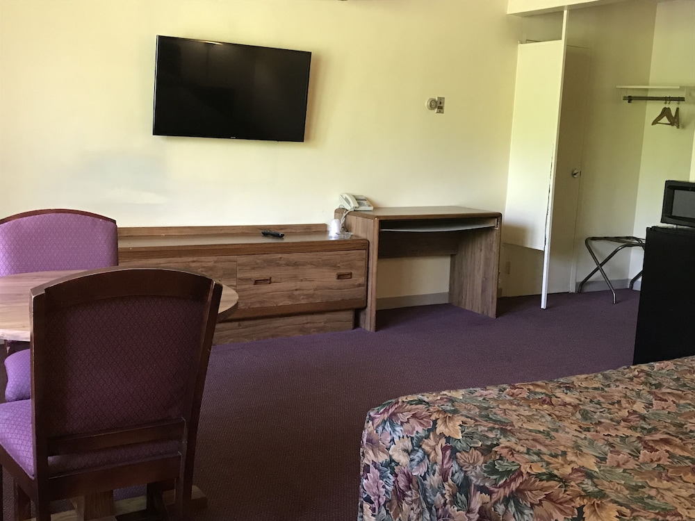Allenwood Motel - photo 24