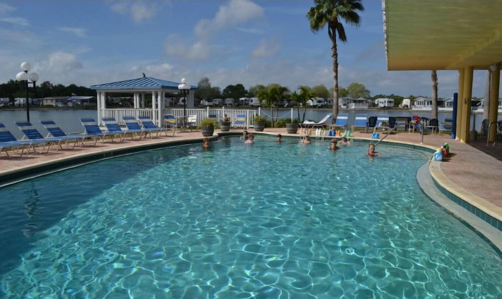 Winter Quarters Encore Manatee RV Resort - photo 16