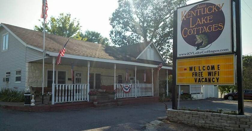 Aurora's Kentucky Lake Cottages - featured photo