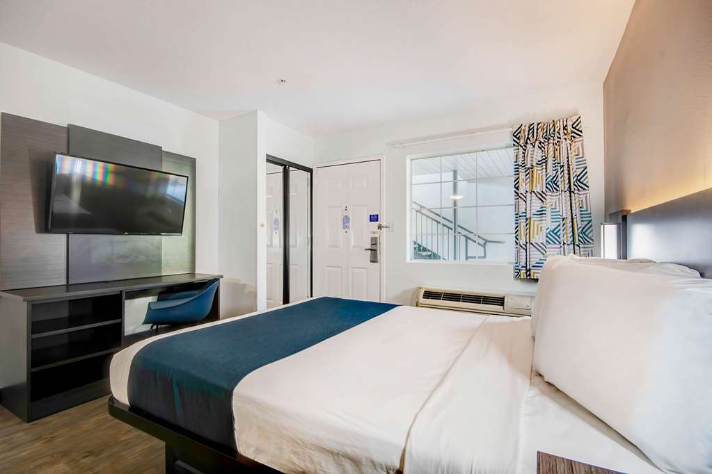Studio 6 Extended Stay Ocean Springs MS - photo 11