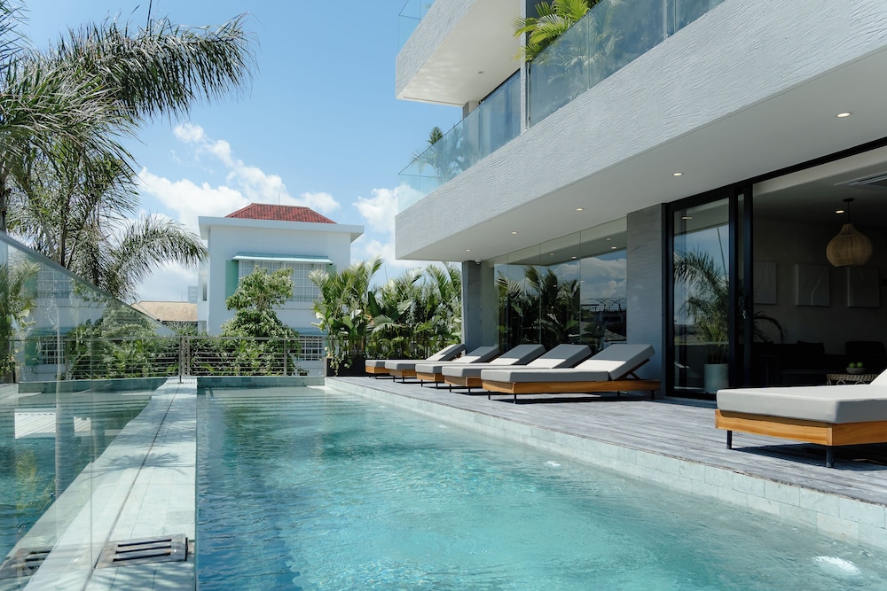 Sunny Aparts 2 — 4-Star Luxury Hotel in Canggu, Indonesia