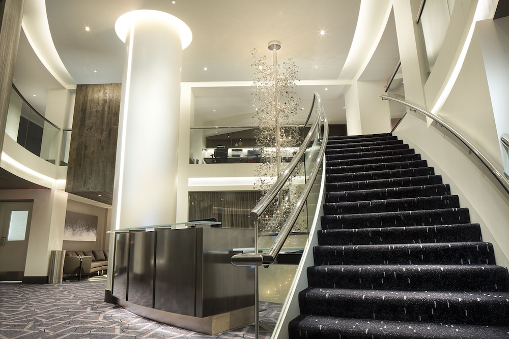 The Windsor Suites - photo 2