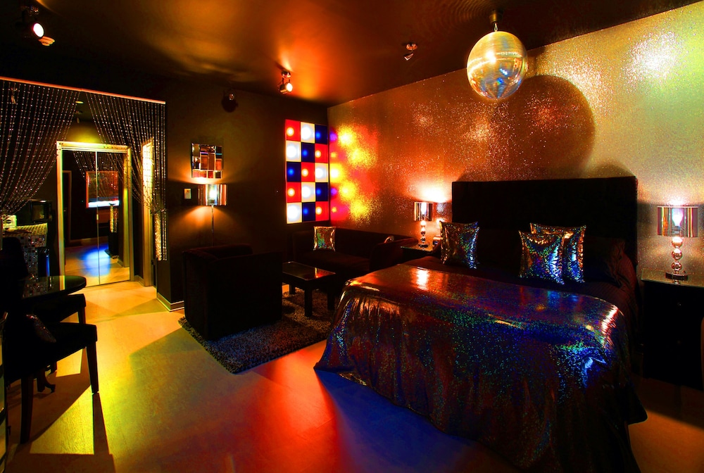 The Roxbury - photo 47