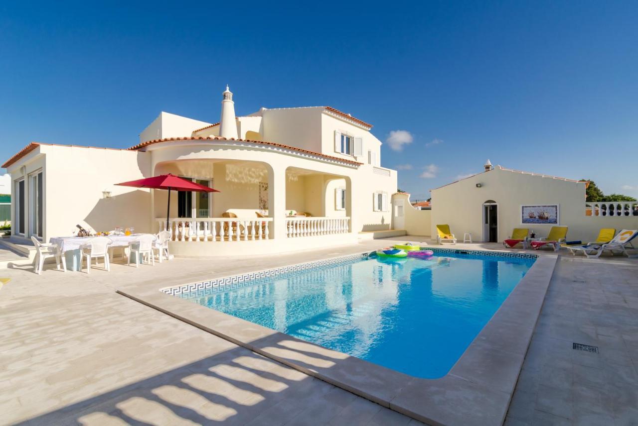 5BR Villa with Private Pool and Snooker Room — 4-Star Luxury Hotel in Carvoeiro, Portugal