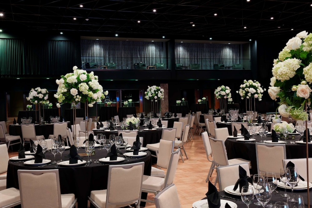 The Statler Dallas Curio Collection By Hilton - photo 90
