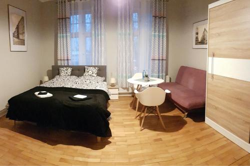 Czarna Owca Pokoje Goscinne — Gniezno