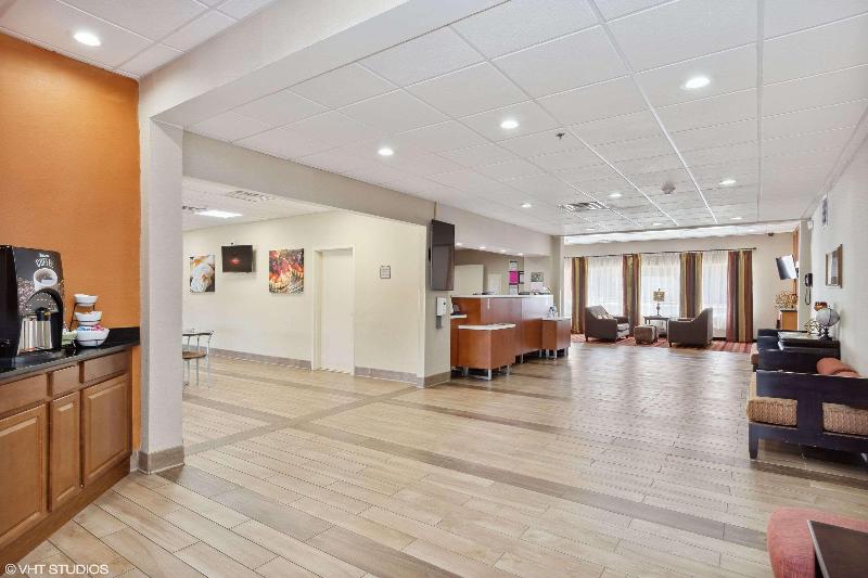 Quality Inn & Suites Morgantown University Area - photo 4