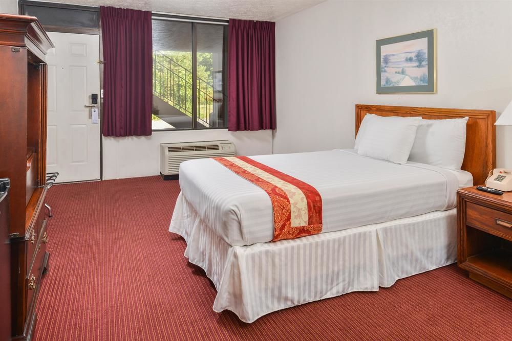 Americas Best Value Inn Williamsburg Lightfoot Area - photo 25