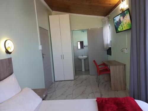 Ojong’s Guesthouse Kraaifontein Eikendel
