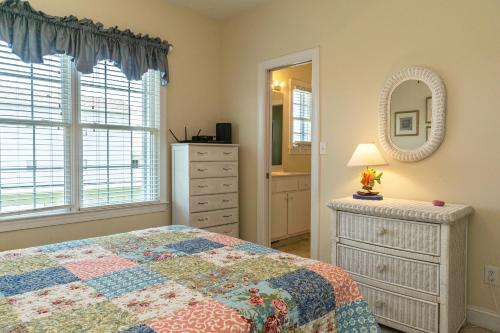 Beach Joy by Oak Island Accommodations - photo 12