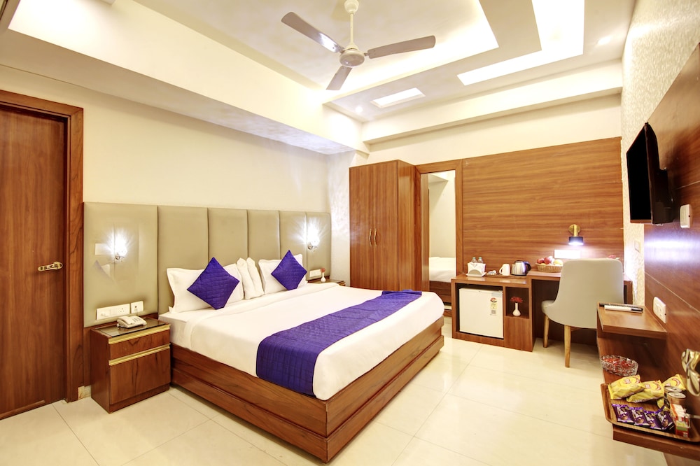 Marks Hotel & Banquet — Noida — photo 5
