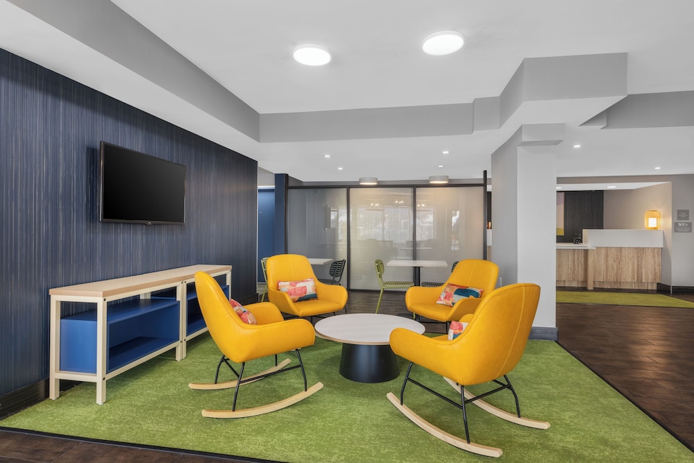 Spark by Hilton Bakersfield Central - photo 3