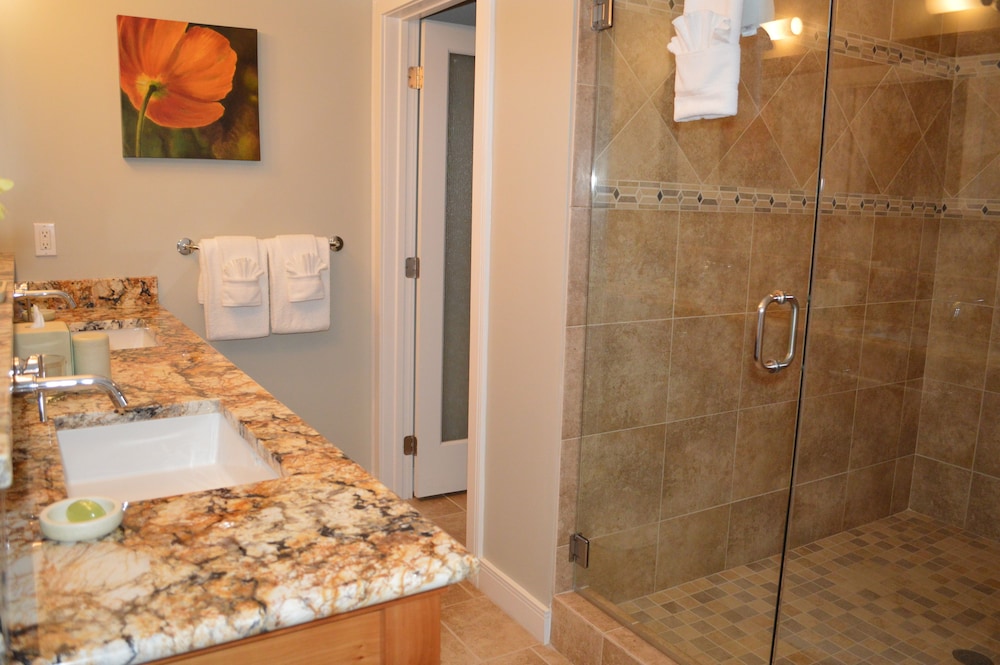 Whale Cove Inn - photo 22