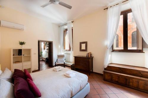 Secret place in the heart of ancient Trastevere — 4-Star Luxury Hotel in Rome, Italy