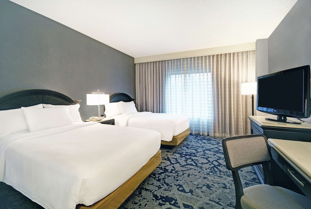 Embassy Suites Charleston - photo 20