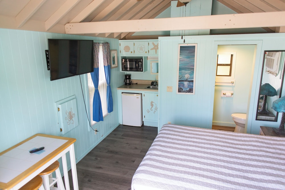 Navarre Beach Camping Resort - photo 11