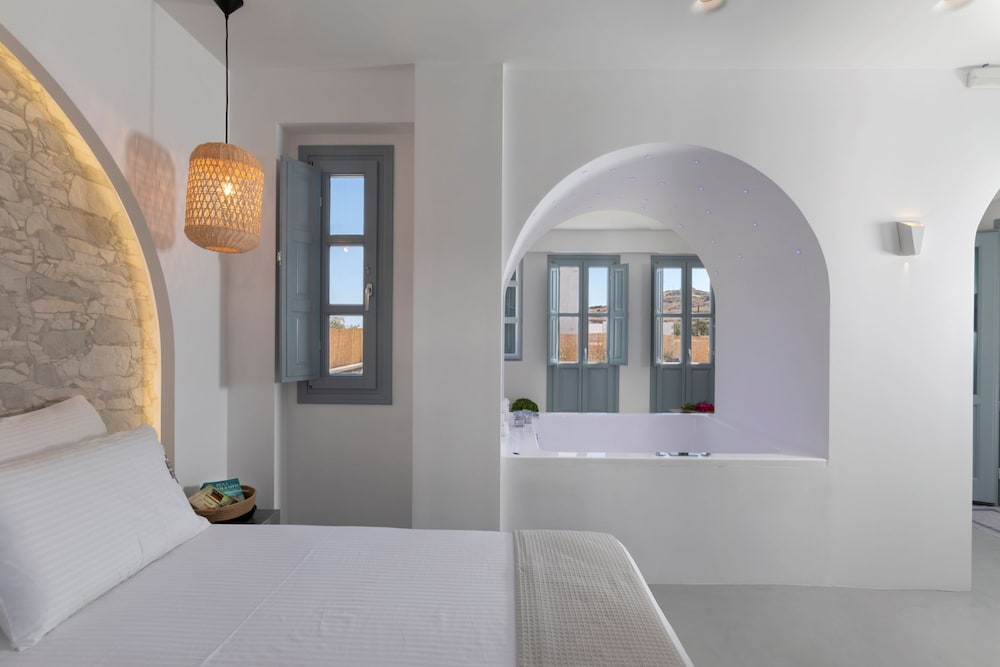 BlackStone Luxury Suites — Emporio — photo 5