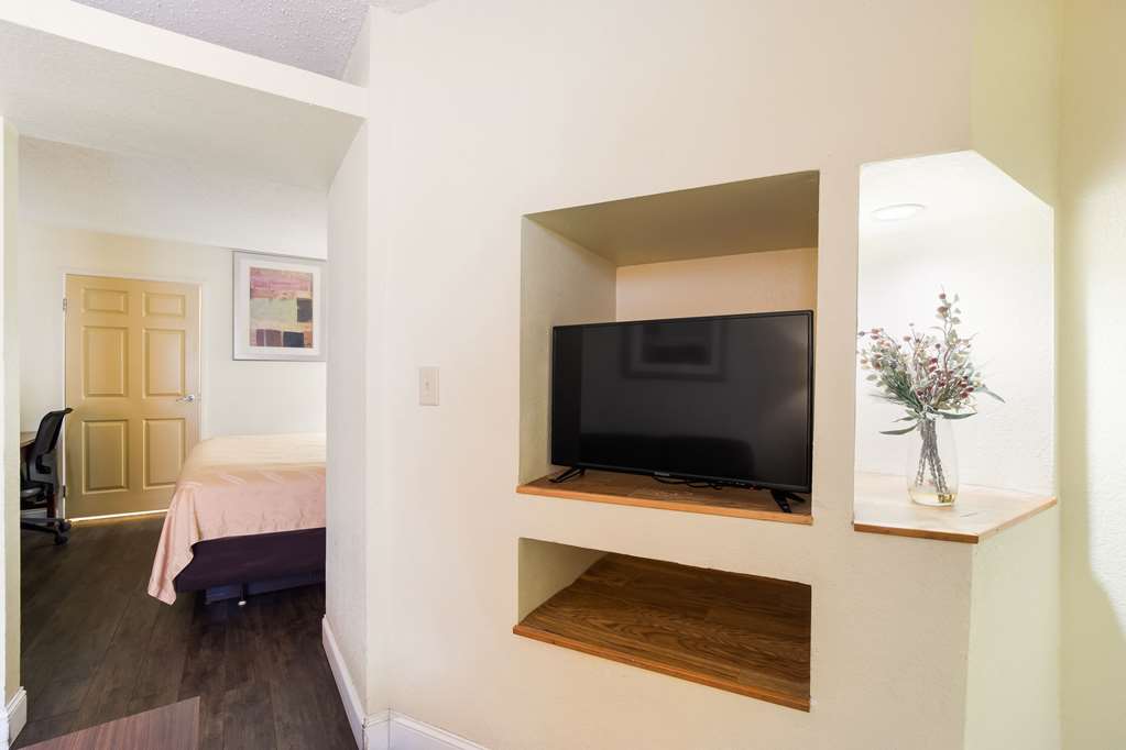 Quality Inn & Suites Conference Center Statesboro Historic District - photo 20