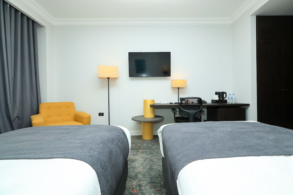 Pine Astoria Hotel — Tbilisi — photo 4