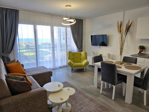 Cozy Apartment At Thalassa Beach Resort Northern Cyprus — Paralimni