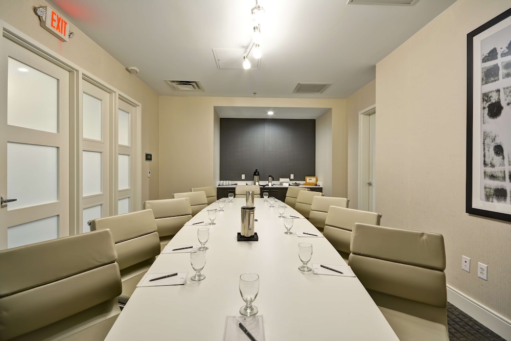 Embassy Suites Hotel Charlotte - photo 54