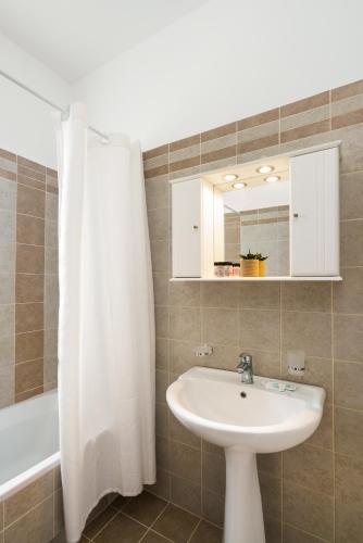 Alkmini Apartment — Loutra — photo 3