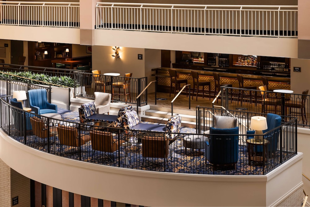 Embassy Suites by Hilton Atlanta Buckhead - photo 40