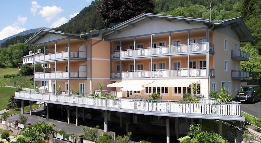 Ferienappartements Karolinenhof — hotel in Millstatt
