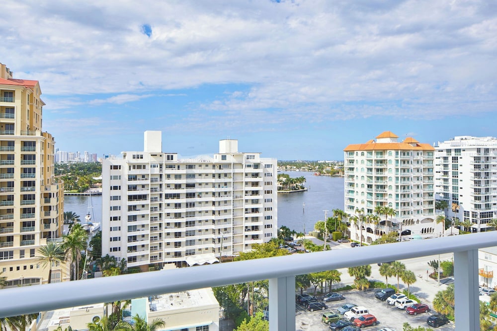 AC Hotel by Marriott Fort Lauderdale Beach - photo 32
