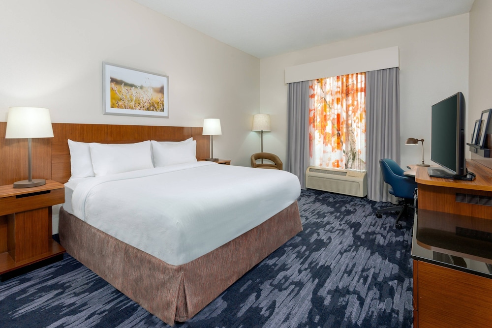 Fairfield Inn & Suites by Marriott Clearwater - photo 9
