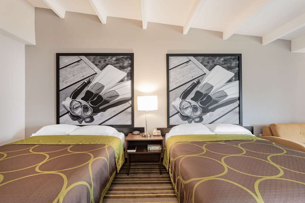 Super 8 by Wyndham Melbourne - photo 26
