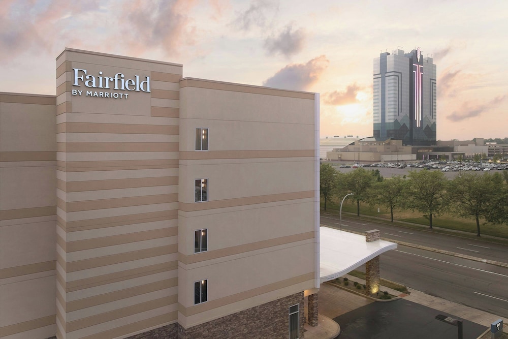 Fairfield Inn & Suites by Marriott Niagara Falls - photo 17