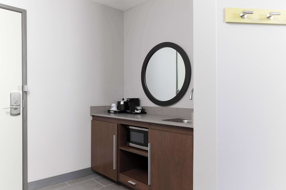 Hampton Inn & Suites Porter Ranch Los Angeles - photo 8