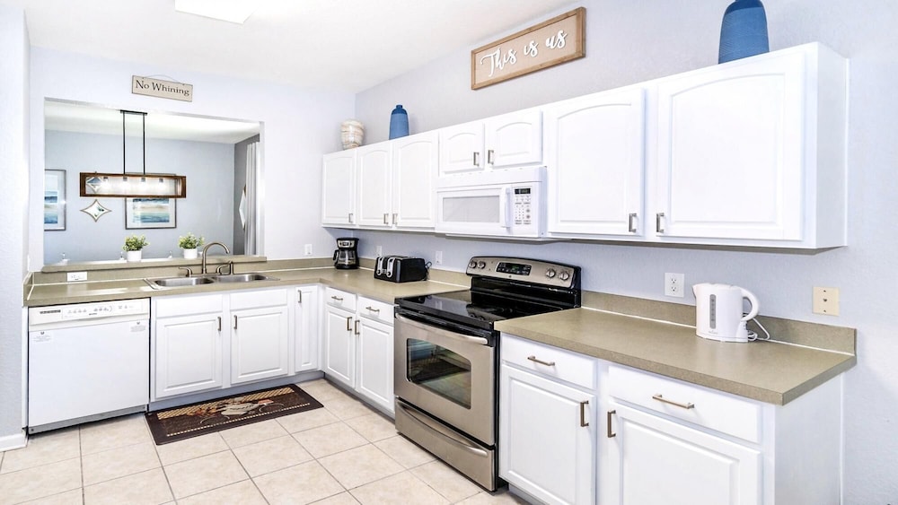 Disney Getaway w Pool Game Room No Rear Neighbor Kissimmee - photo 12