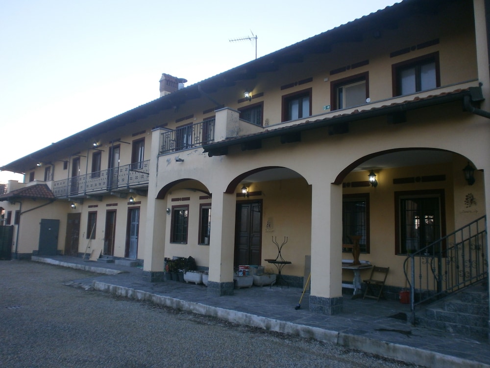 Albergo Vecchio Pavone in Caselle Torinese, Italy