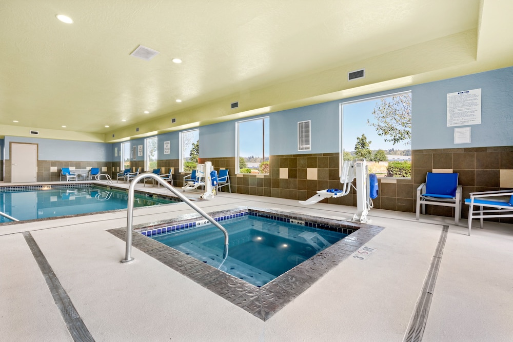 Holiday Inn Express & Suites Sumner Puyallup Area - photo 14