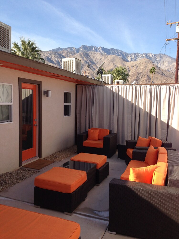 The Chuck Palm Springs - photo 12