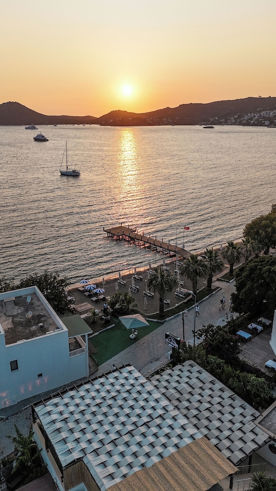 Lizbonia Hotels Bodrum — 4-Star Luxury Hotel in Bodrum, Turkey