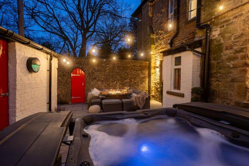 Hob Hurst — 4-Star Luxury Hotel in Buxton, United Kingdom