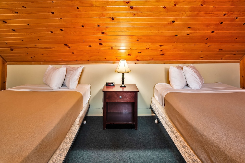 Birchcliff Resort - photo 26