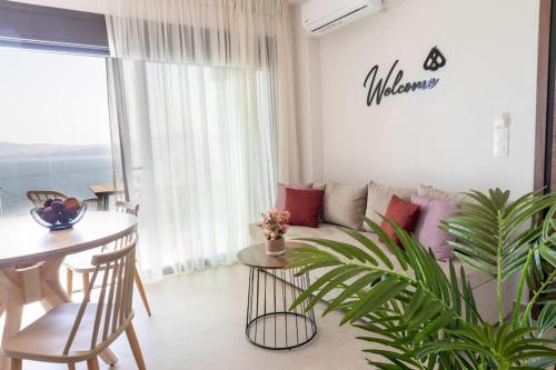The Red Bee Apartment — 4-Star Luxury Hotel in Lefkada, Greece