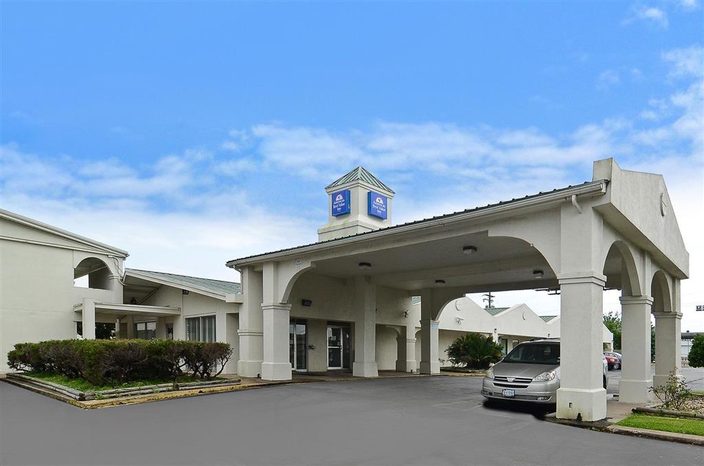 Americas Best Value Inn Beaumont TX - photo 2