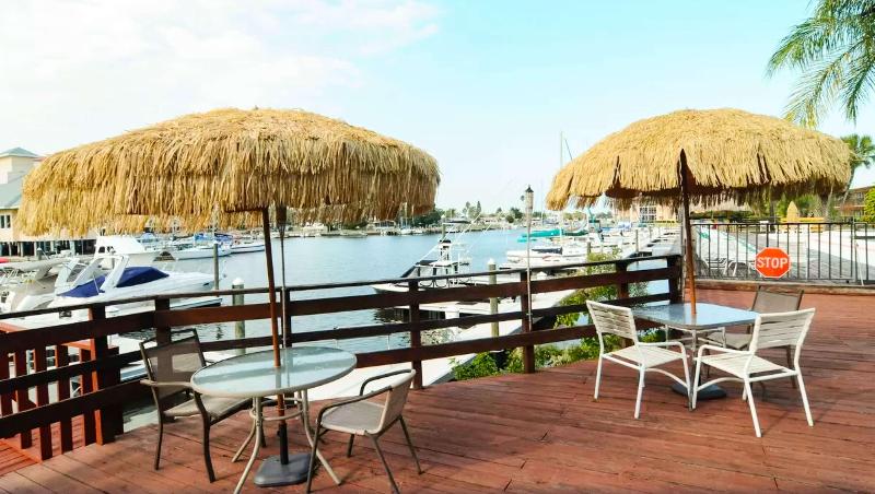 Magnuson Hotel Waterfront Marina New Port Richey — hotel in New Port Richey