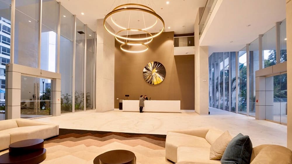 Moon Luxury Apartments — 4-Star Luxury Hotel in Santiago De Surco, Peru