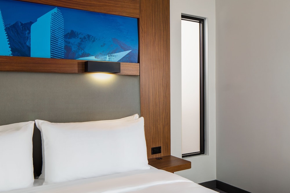 Aloft Denver Downtown - photo 8