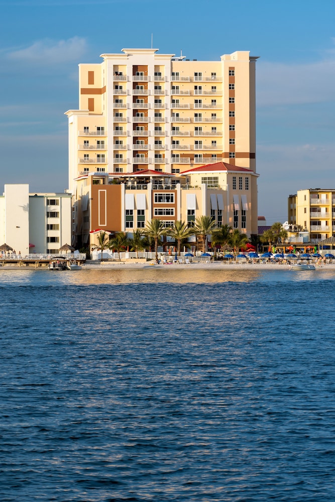 Hampton Inn & Suites Clearwater Beach - photo 63