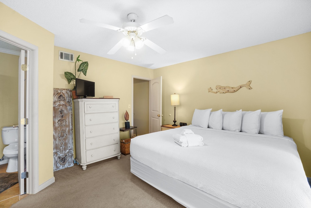 Portside Resort by Panhandle Getaways - photo 12